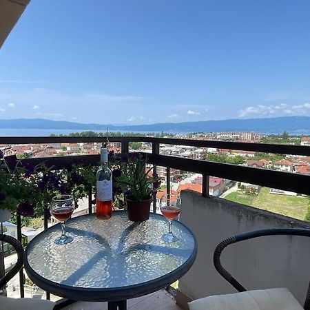 Stunning Lake And Mountain Views - Velkoski Apartments Ohrid Esterno foto